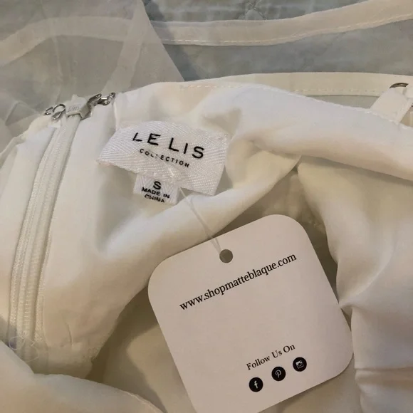 Le Lis white babydoll mini dress. Size small. NWT - Picture 10 of 10